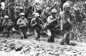 world war II uniforms photo: Marines trudge forward on Bougainville MarinestrudgeforwardonBougainville.jpg