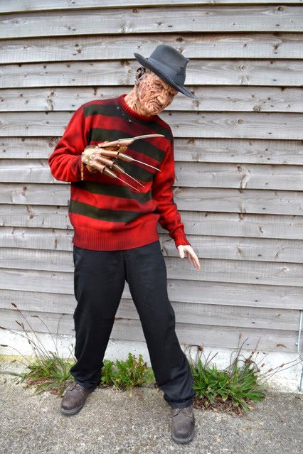 [Image: freddycostumes032.jpg]