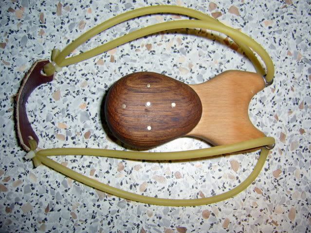 1st homemade slingshot after 30 years (advice needed , pls.)