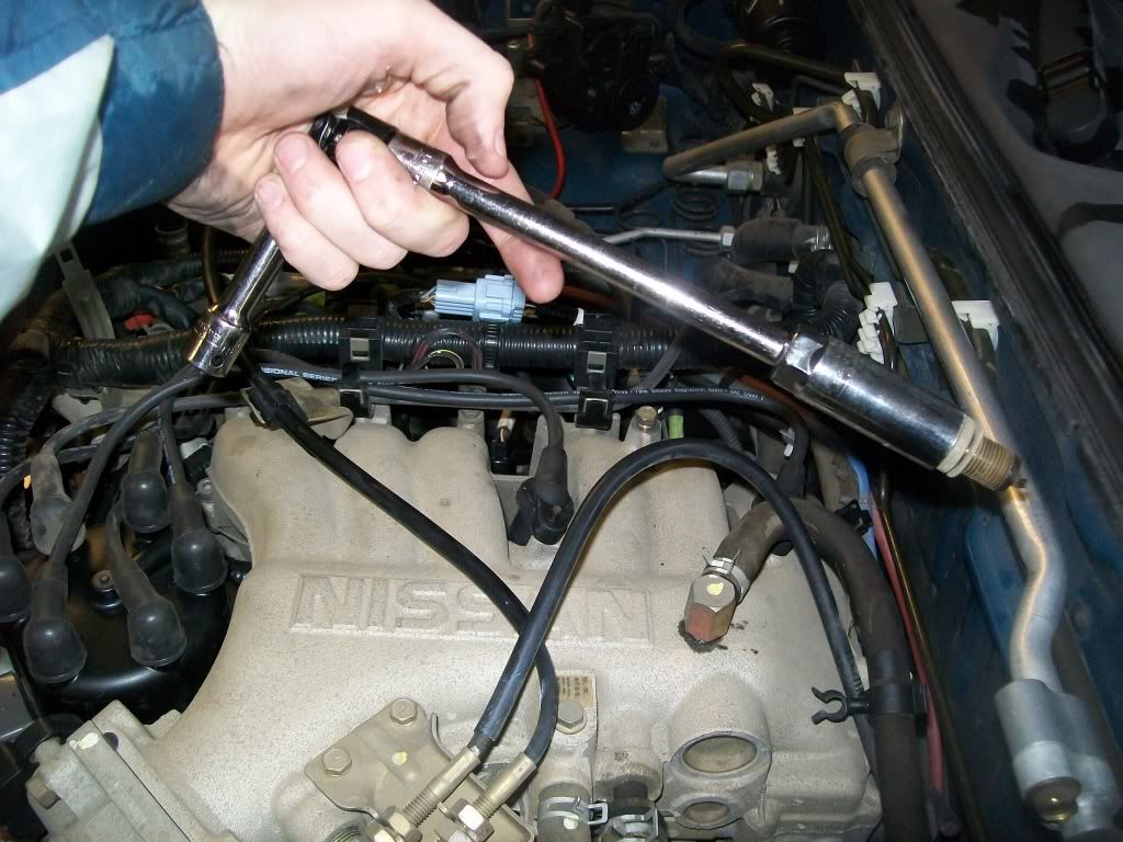 How to change spark plugs on a 2003 nissan frontier #9