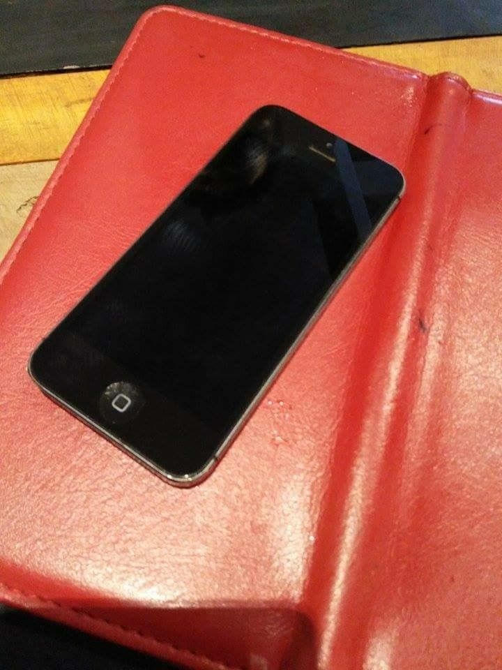 Thủ Đức iphone 4s 16G white zin 100% renew 98% giá tốt - 1