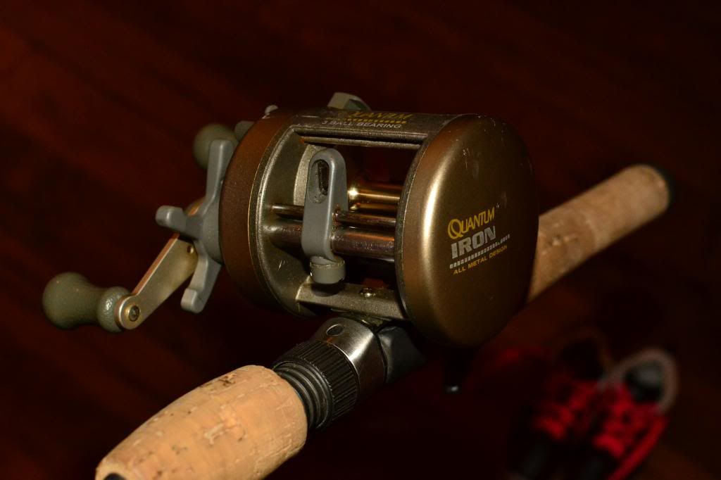 3 baitcaster fishing reels (Right Handed)
