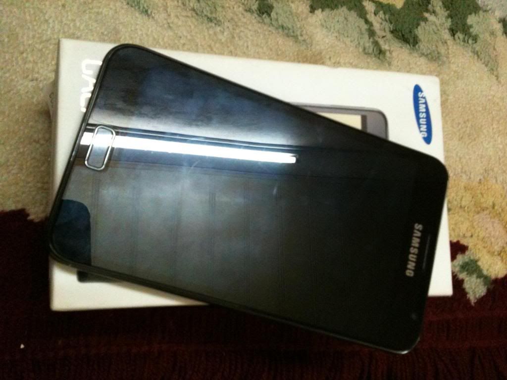 Bán Samsung Galaxy Note N7000 Fullbox chính hãng FPT. Bảo hành chính hãng đến 11 7 2013. Giá 8tr