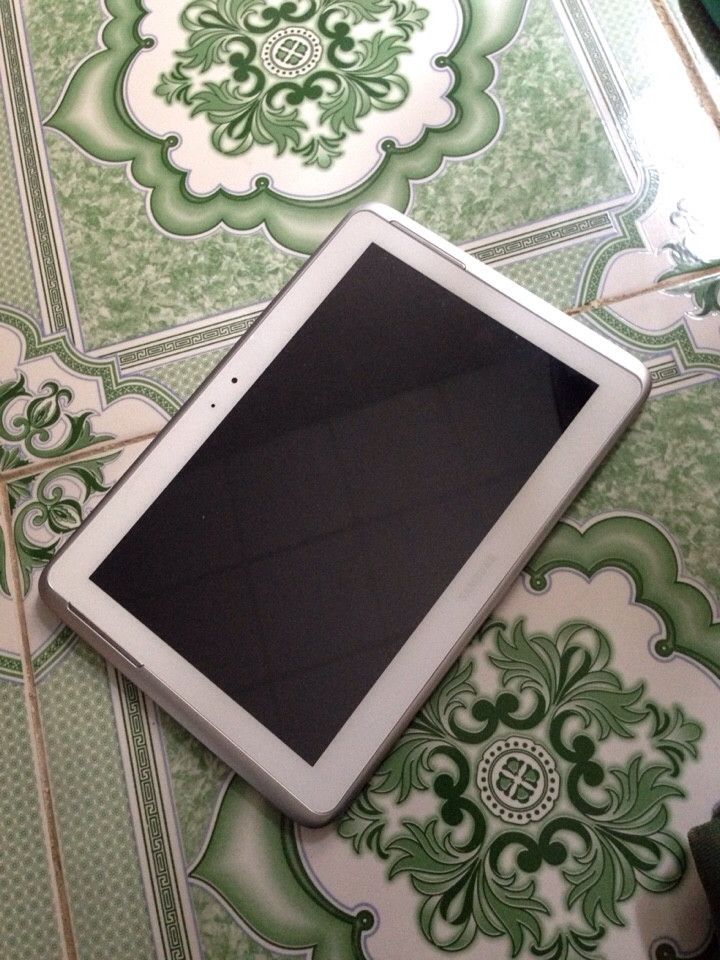 Galaxy note 10.1 N8000 ra đi nhanh trong ngày ...