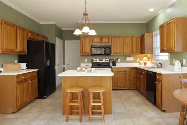 Short Stop: Kitchen Remodel: Granite Countertops