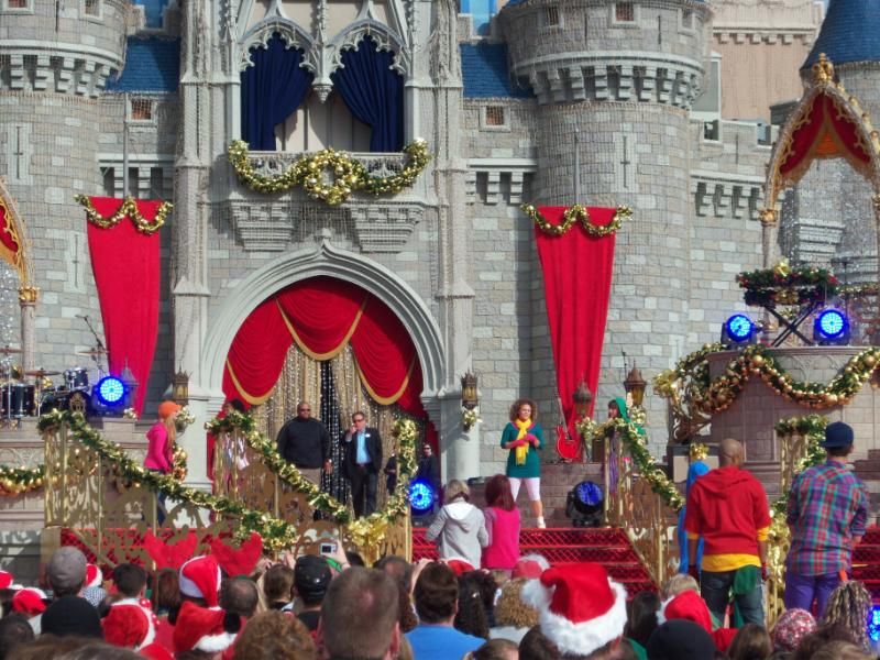 WDWChristmasParade2009013.jpg