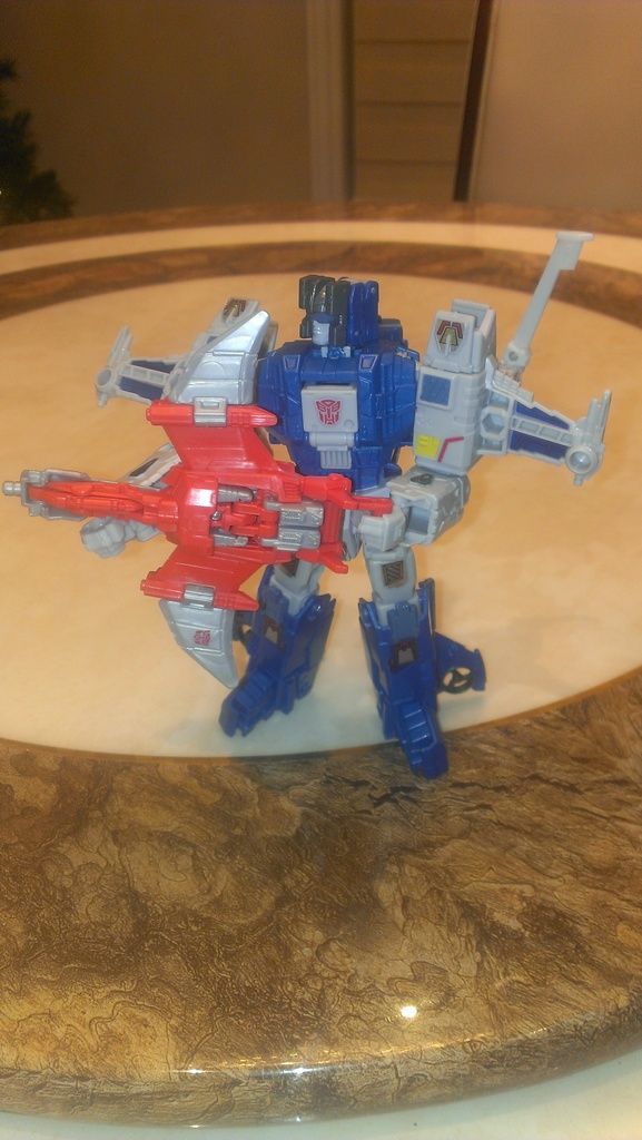 Transformers News: Pictorial Review of Titans Return Sawback with Comparison to G1 Lione