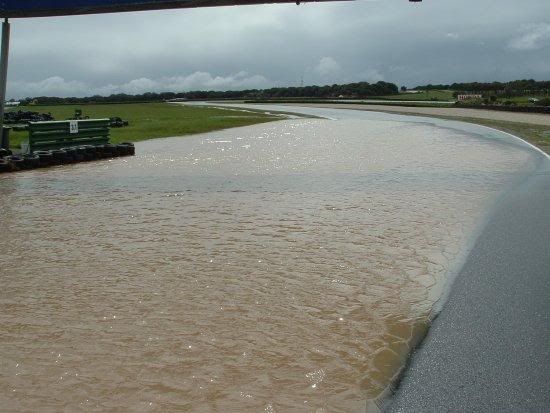 water_supers_pi_2004_1.jpg