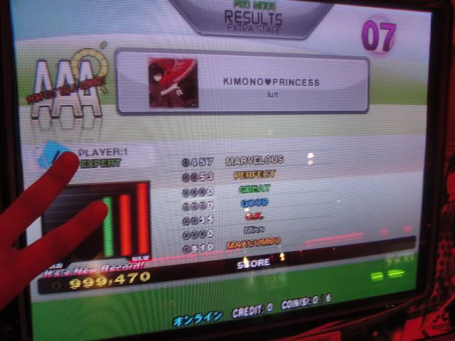 http://i301.photobucket.com/albums/nn80/DDRD573/DDR%20X2%20New/DSC01040.jpg