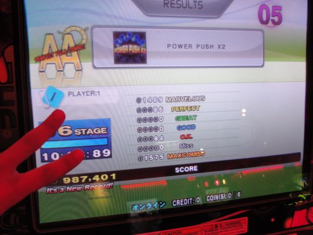 http://i301.photobucket.com/albums/nn80/DDRD573/DDR%20X2%20New/DSC01107.jpg