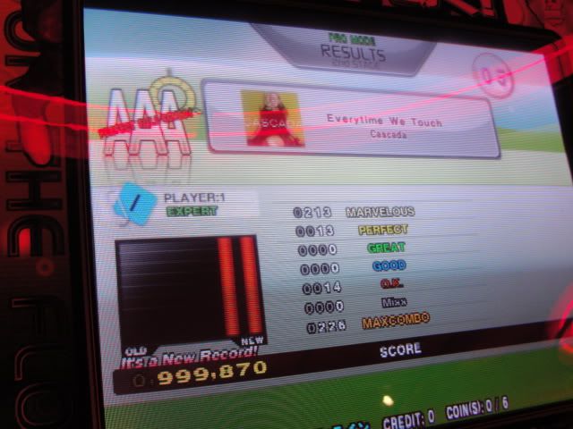 http://i301.photobucket.com/albums/nn80/DDRD573/DDR%20X2%20New/DSC01133.jpg