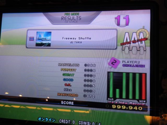 http://i301.photobucket.com/albums/nn80/DDRD573/DDR%20X2%20New/DSC02208.jpg