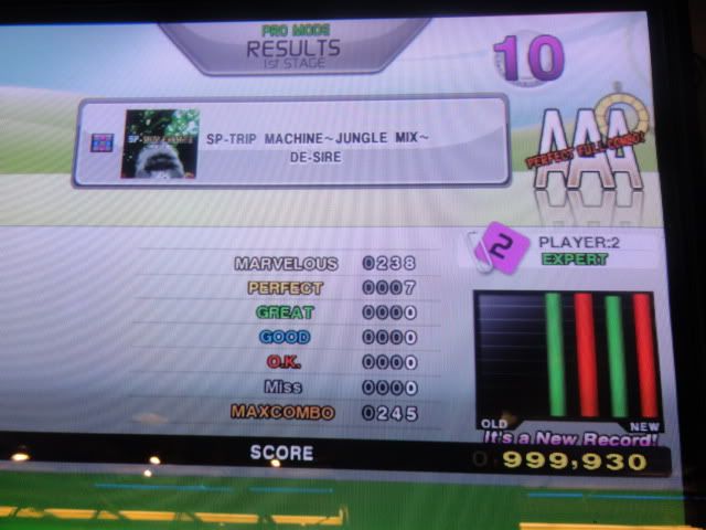 http://i301.photobucket.com/albums/nn80/DDRD573/DDR%20X2%20New/DSC03030.jpg