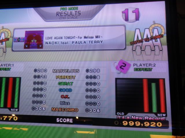 http://i301.photobucket.com/albums/nn80/DDRD573/DDR%20X2%20New/DSC03506.jpg