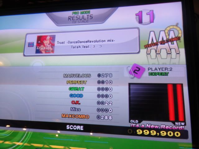 http://i301.photobucket.com/albums/nn80/DDRD573/DDR%20X2%20New/DSC03516.jpg