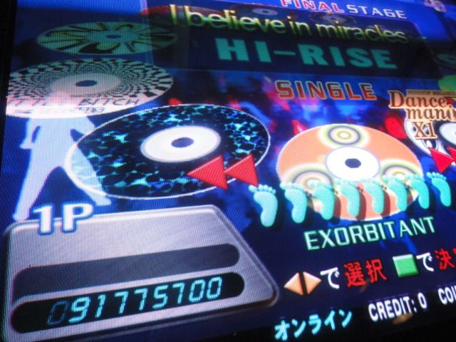 http://i301.photobucket.com/albums/nn80/DDRD573/DDR%20X3/DSC00430.jpg