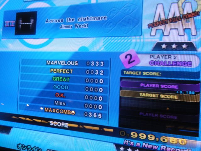 http://i301.photobucket.com/albums/nn80/DDRD573/DDR%20X3/DSC00729.jpg