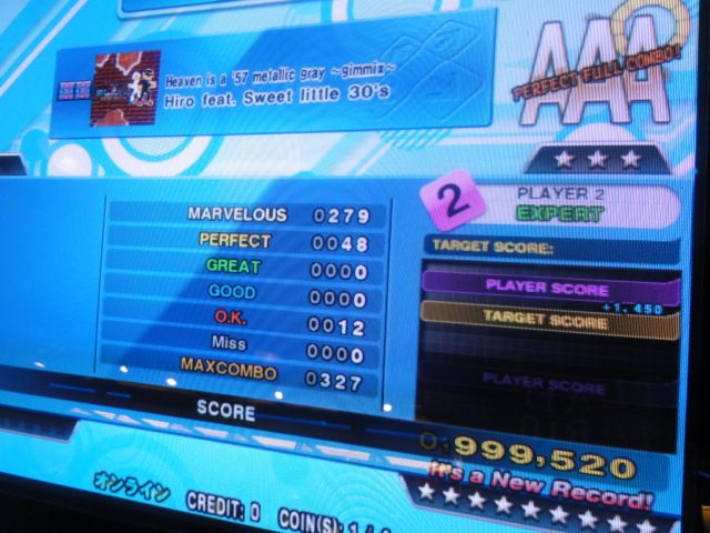 http://i301.photobucket.com/albums/nn80/DDRD573/DDR%20X3/DSC00843.jpg