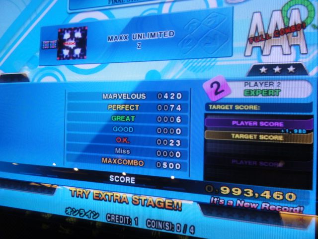 http://i301.photobucket.com/albums/nn80/DDRD573/DDR%20X3/DSC00896.jpg