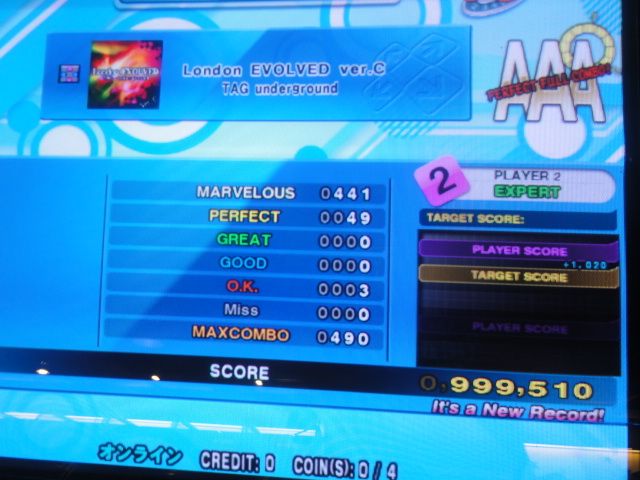 http://i301.photobucket.com/albums/nn80/DDRD573/DDR%20X3/DSC01089.jpg