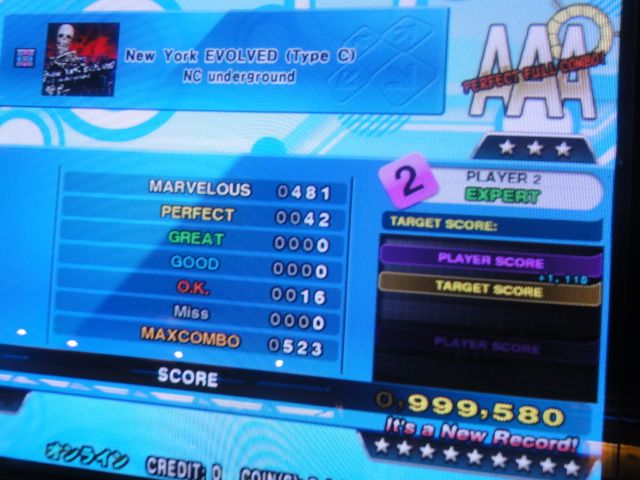 http://i301.photobucket.com/albums/nn80/DDRD573/DDR%20X3/DSC01091.jpg