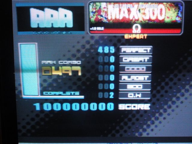 http://i301.photobucket.com/albums/nn80/DDRD573/DDR%20X3/DSC01377.jpg