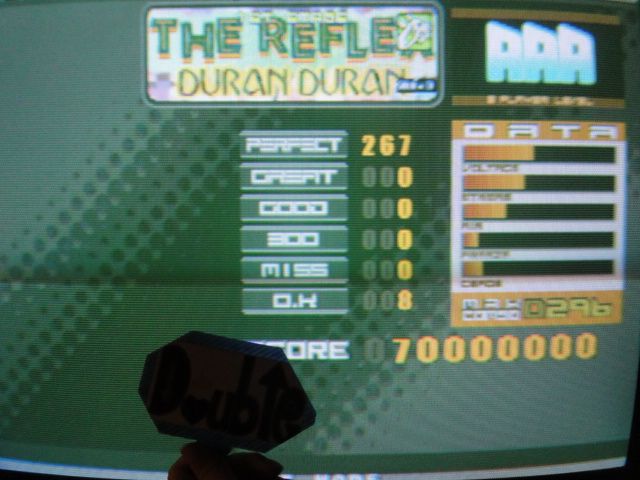 http://i301.photobucket.com/albums/nn80/DDRD573/New%20DDR%20folder/DSC00717.jpg